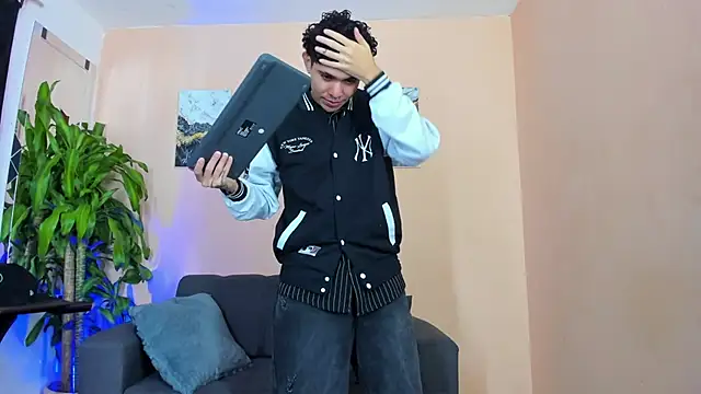 Snapshot of DesiresOfOlympus_ chatting on 03.26.26 DesiresOfOlympus online show from 03.26.26