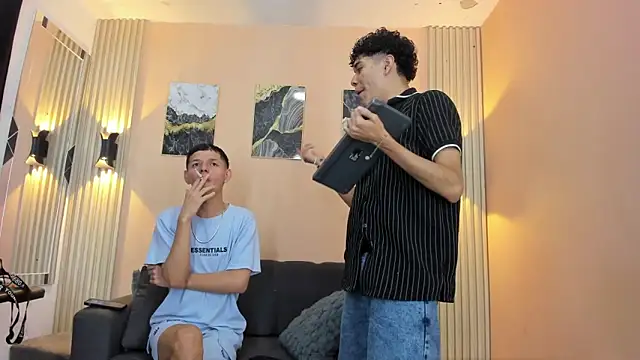 Snapshot of DesiresOfOlympus_ chatting on 04.02.26 DesiresOfOlympus online show from 04.02.26