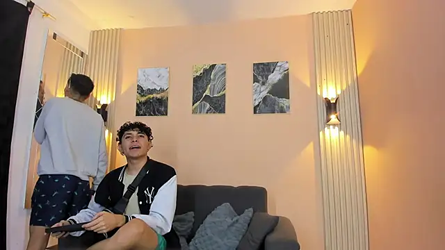 Snapshot of DesiresOfOlympus_ chatting on 04.08.26 DesiresOfOlympus online show from 04.08.26