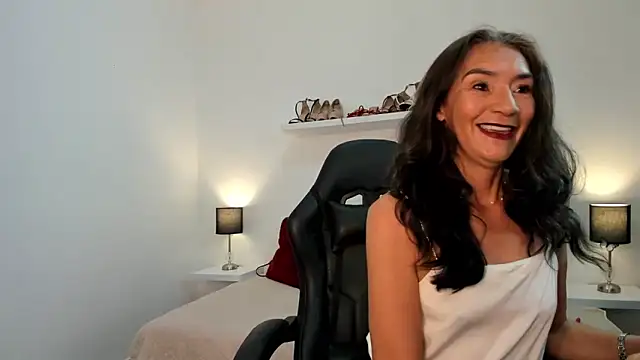 Snapshot of Emma_Mendozaa chatting on 02.16.26 Emma Mendozaa online show from 02.16.26