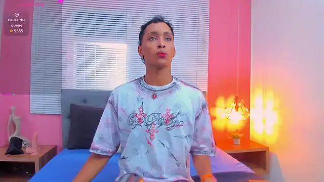 Snapshot of drako18_ chatting on 02.22.26 drako18 online show from 02.22.26