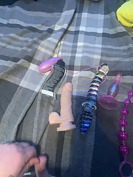 Snapshot of arcticman103 chatting on 02.25.26 arcticman103 online show from 02.25.26