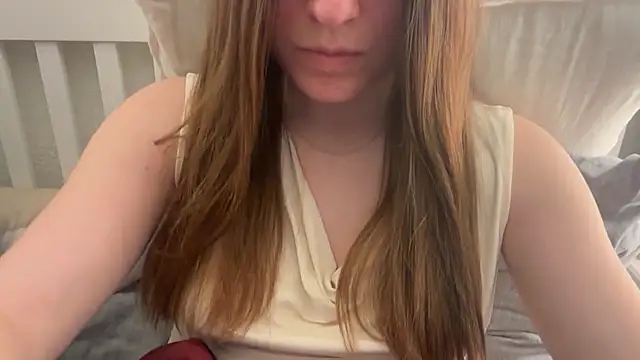 Snapshot of Lucyschickt chatting on 03.14.26 Lucyschickt online show from 03.14.26