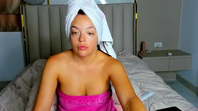 Snapshot of stellaa_quenn chatting on 07.02.26 stellaa quenn online show from 07.02.26