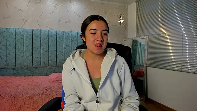 Tara Parker online show from 02.14.26