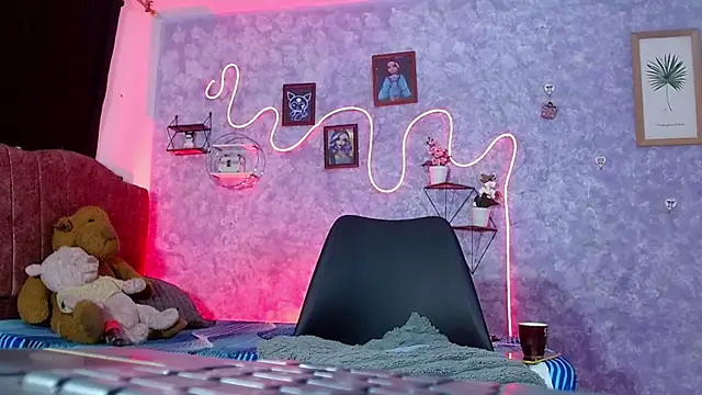 Snapshot of Everlin__Hot_ chatting on 02.07.26 Everlin Hot online show from 02.07.26