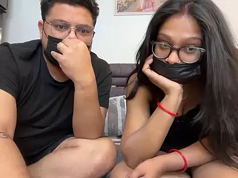 Snapshot of the_open_couple chatting on 03.01.26 the open couple online show from 03.01.26