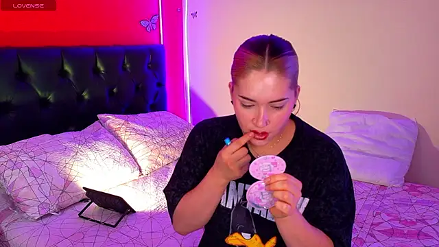 Snapshot of Arytits chatting on 02.19.26 Arytits online show from 02.19.26