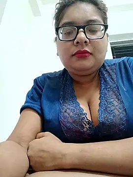 Elie Hallway online show from 03.31.26