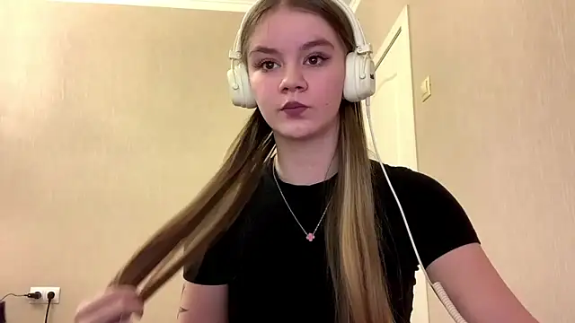 AgnesShy  online show from 03.02.26