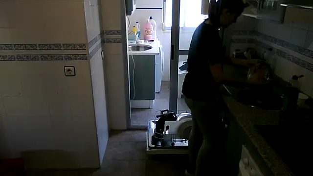 Snapshot of laparejaideal08 chatting on 02.21.26 laparejaideal08 online show from 02.21.26