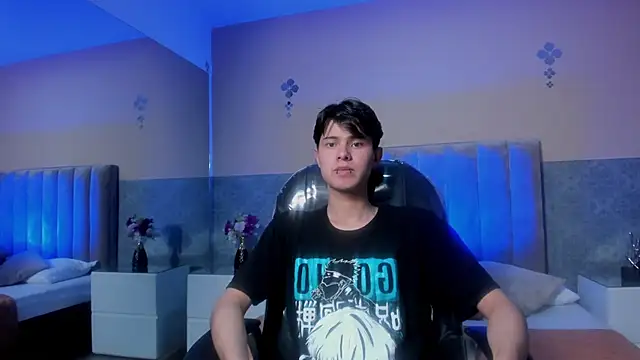 Snapshot of Derek_Sinn chatting on 03.06.26 Derek Sinn online show from 03.06.26