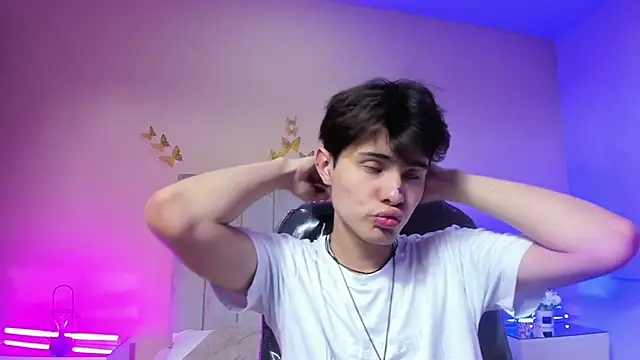 Snapshot of Derek_Sinn chatting on 03.21.26 Derek Sinn online show from 03.21.26