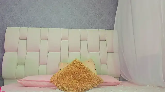 Snapshot of sophiaa10 chatting on 03.07.26 sophiaa10 online show from 03.07.26