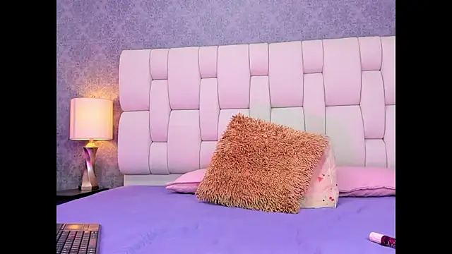 Snapshot of sophiaa10 chatting on 03.10.26 sophiaa10 online show from 03.10.26