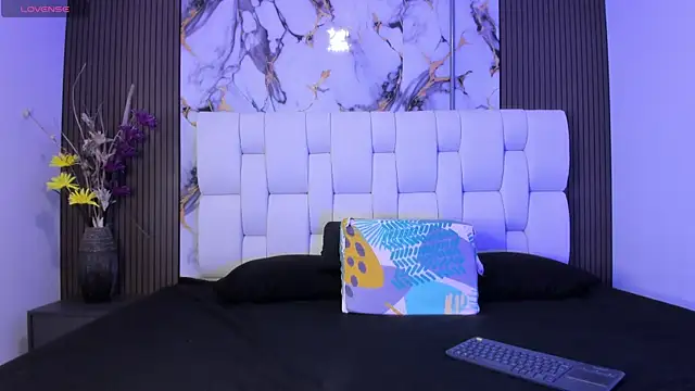 Snapshot of sophiaa10 chatting on 04.01.26 sophiaa10 online show from 04.01.26