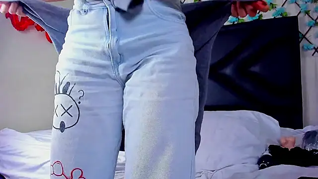 EmmaWilliamss4 online show from 02.23.26