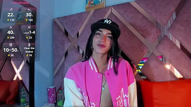 MeghanQueen   online show from 02.17.26