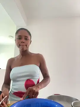 LIA PARKERR online show from 02.28.26