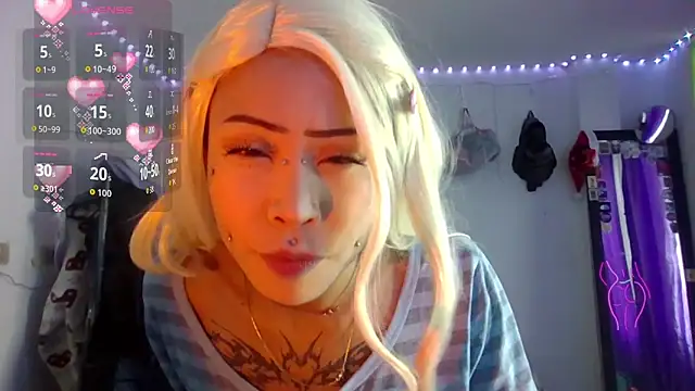 Snapshot of suky_pou chatting on 02.18.26 suky pou online show from 02.18.26