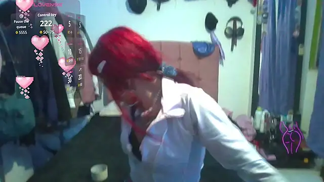 Snapshot of suky_pou chatting on 03.14.26 suky pou online show from 03.14.26