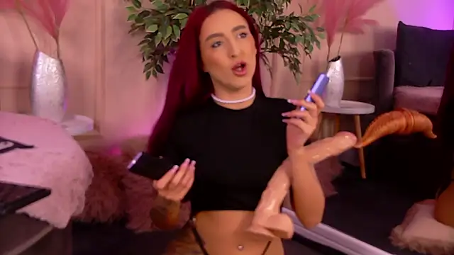 CrystalRedd online show from 02.03.26