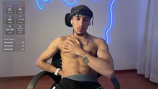 Snapshot of rafael_stone11 chatting on 02.01.26 rafael stone11 online show from 02.01.26