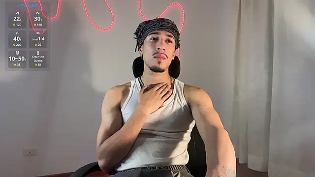 Snapshot of rafael_stone11 chatting on 02.05.26 rafael stone11 online show from 02.05.26