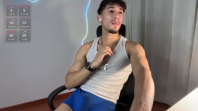 Snapshot of rafael_stone11 chatting on 02.17.26 rafael stone11 online show from 02.17.26