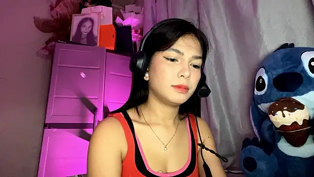 ConstancePorrini online show from 02.16.26