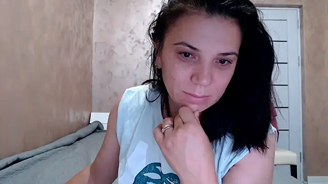 Snapshot of LorraGrey chatting on 07.13.26 LorraGrey online show from 07.13.26