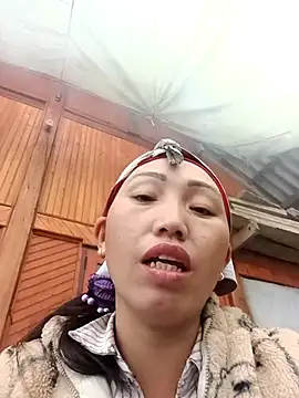 hot-luna- online show from 02.02.26