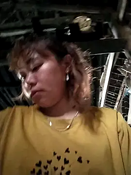 Snapshot of Bella-222 chatting on 02.25.26 Bella-222 online show from 02.25.26