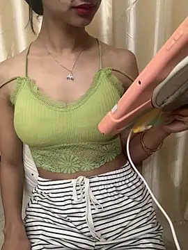 Snapshot of HEENA-STRIP chatting on 03.19.26 HEENA-STRIP online show from 03.19.26