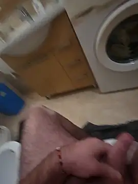 Snapshot of Heyyo3 chatting on 02.22.26 Heyyo3 online show from 02.22.26