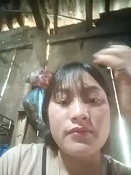 Snapshot of Momo-biki chatting on 02.17.26 Momo-biki online show from 02.17.26