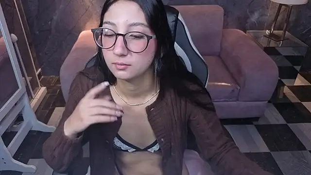 Sophie jones b online show from 03.12.26