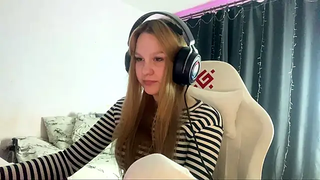 axin burnell online show from 03.31.26