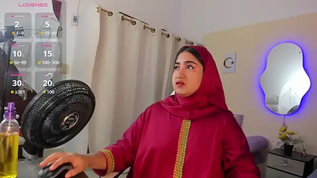 SamiraAwada online show from 04.10.26