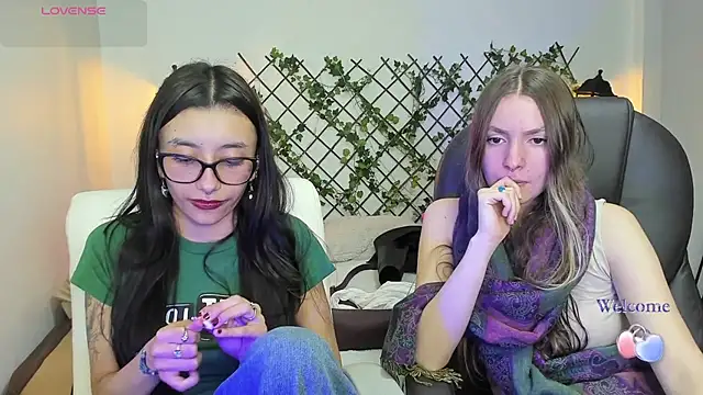 Snapshot of nana__rousse chatting on 02.05.26 nana rousse online show from 02.05.26