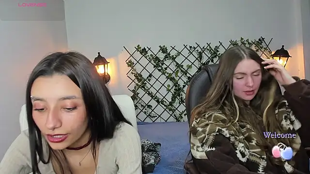 Snapshot of nana__rousse chatting on 02.18.26 nana rousse online show from 02.18.26