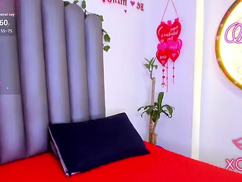 Miaa-Foxx online show from 03.30.26