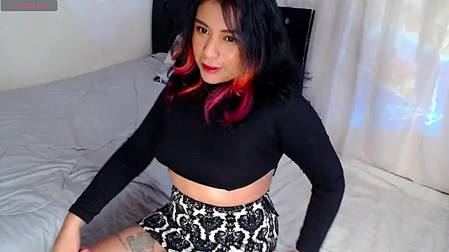 laury moon online show from 02.10.26