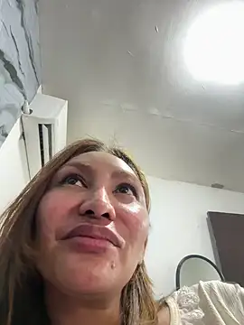 Rhieanne online show from 04.07.26