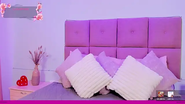 Hilaryportman online show from 04.14.26