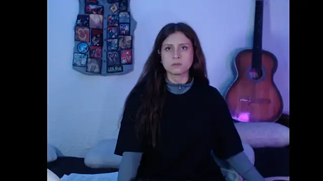 Lametaleralatina online show from 04.15.26