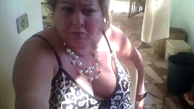 Snapshot of bialoba7 chatting on 09.10.25 bialoba7 online show from 09.10.25