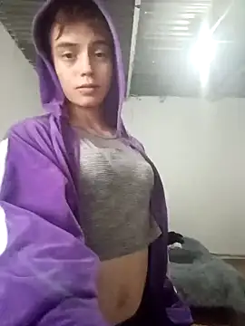 Snapshot of Brenda_Tina699 chatting on 02.10.26 Brenda Tina699 online show from 02.10.26