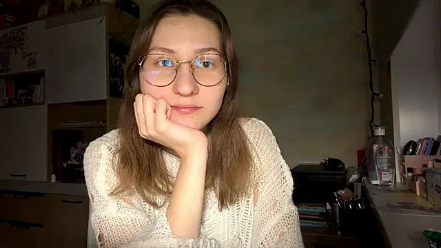 Miaaa Moon online show from 02.19.26