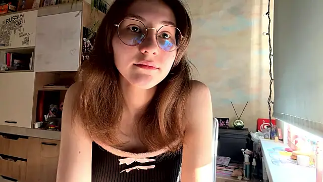 Miaaa Moon online show from 03.23.26